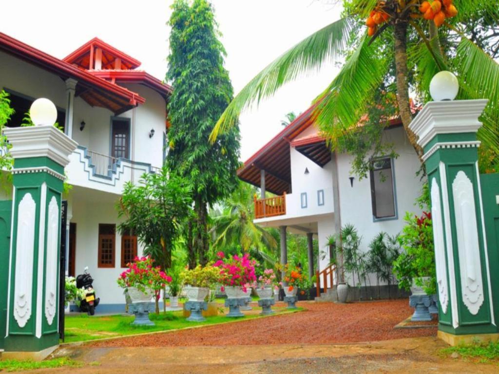 Canal Villa Bentota Exterior photo